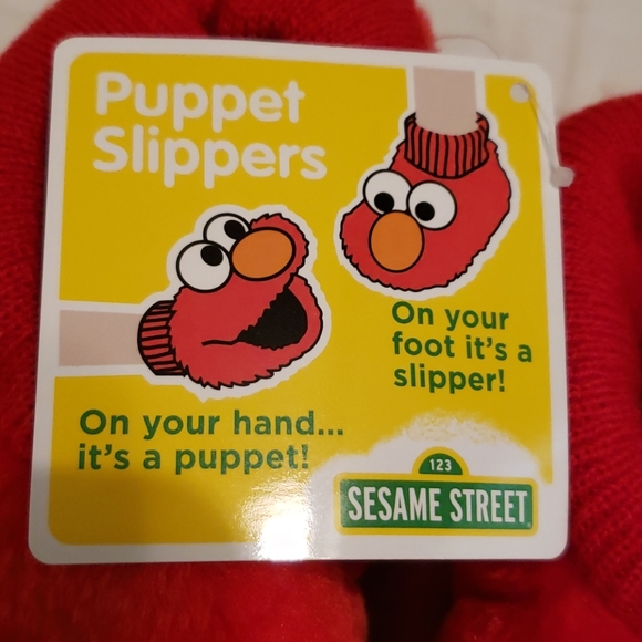 Elmo Puppet Slippers - Picture 5 of 5